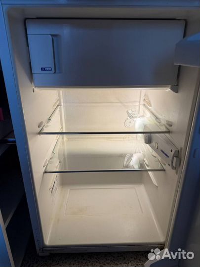 Холодильник маленький бу