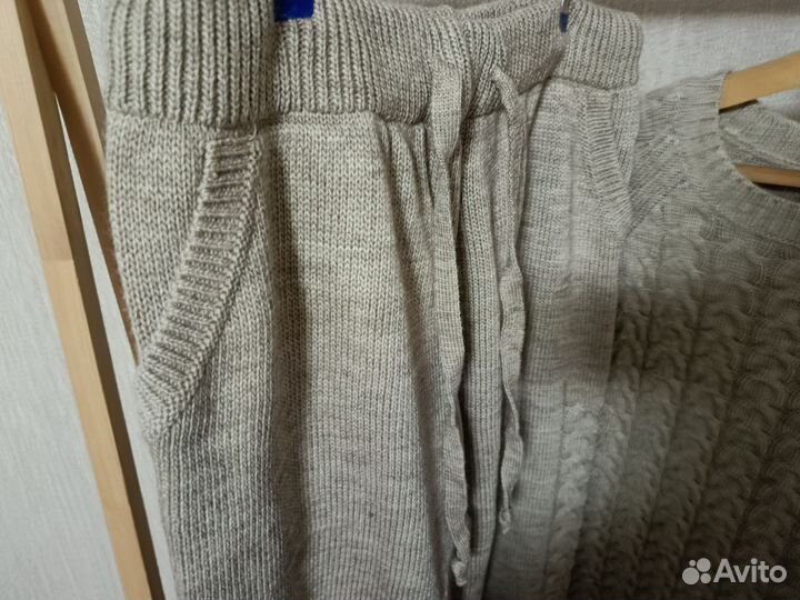 Вязаный костюм женский 54