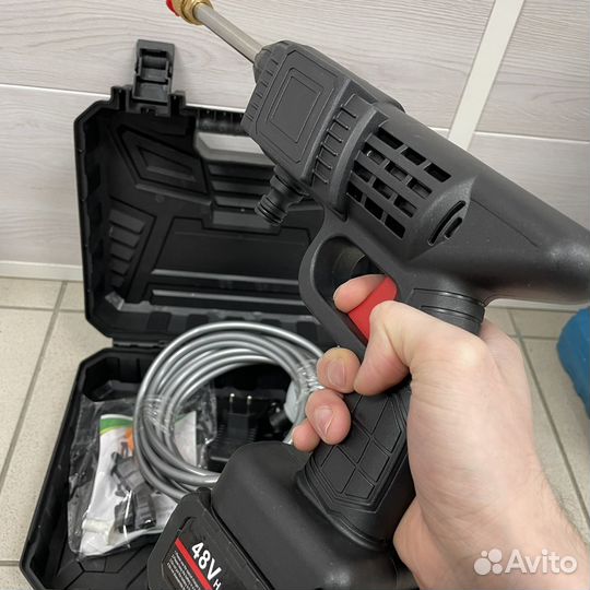 Автомобильная мини мойка + 2АКБ