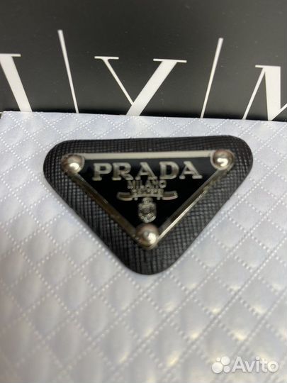 Брошь Prada lux
