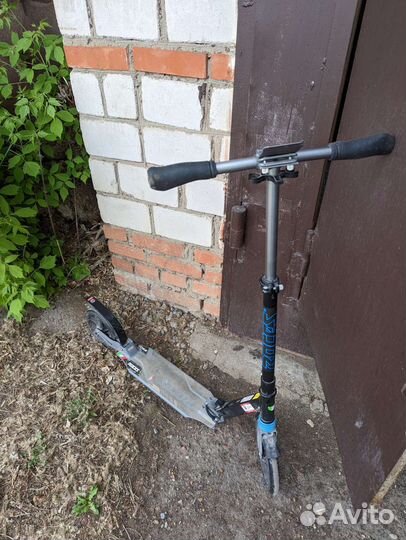 Самокат взрослый/детский Roces 230 (колеса 230/200