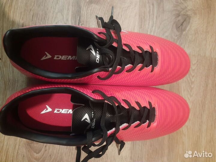 Футбольные бутсы