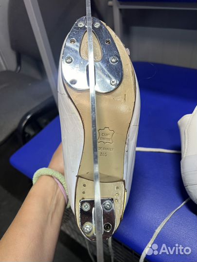 Фигурные коньки risport 245