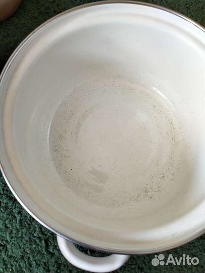 Набор эмалированной посуды советского периода