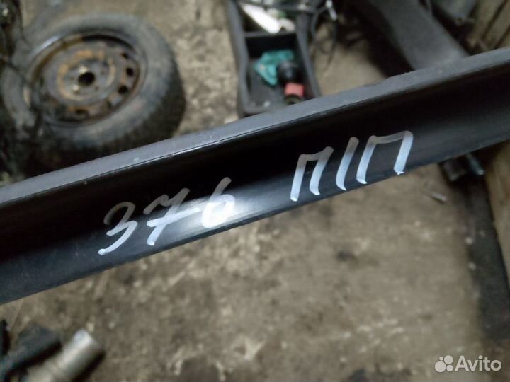 Уплотнитель двери передний правый Ford Focus 2 2