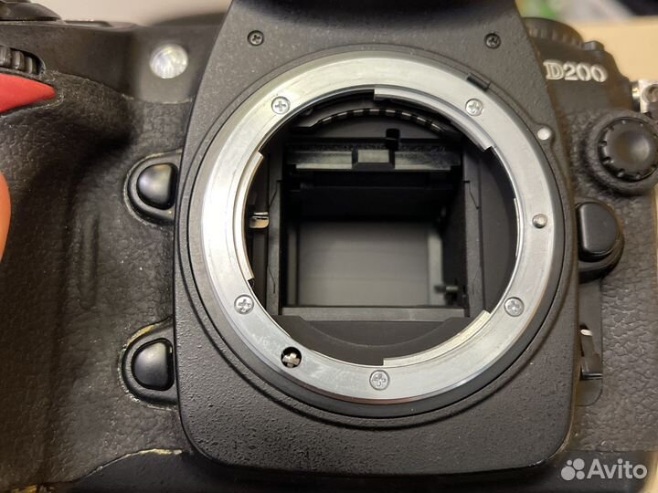 Фотоаппарат nikon d200