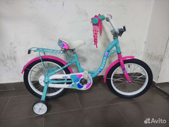 Детский велосипед 16 с дополнительными колесами