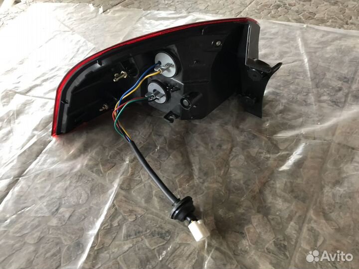 Фонарь новый задний правый в крыло Kia Rio Pride