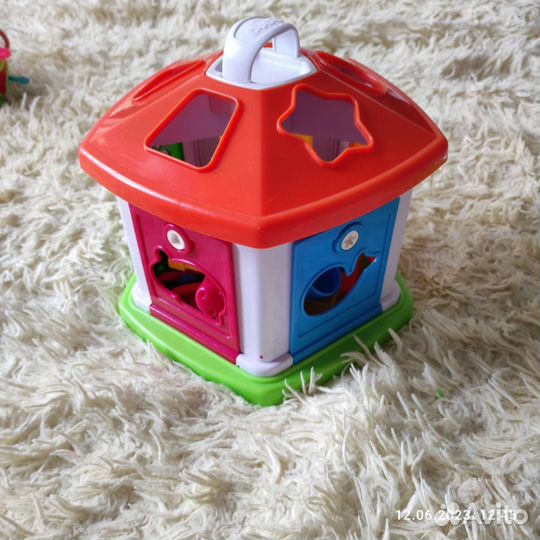 Детские развивающие игрушки