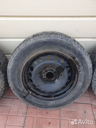 R15 Nokian Tyres Nordman 5 195/65, PCD 4x100 DIA 60.1