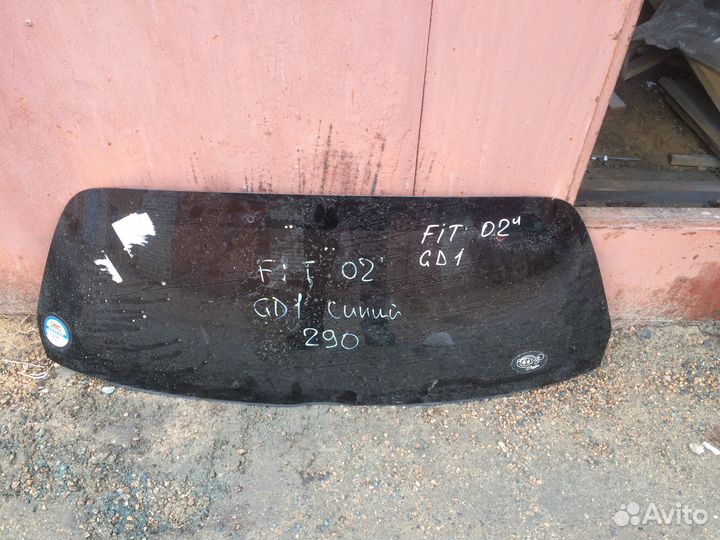 Стекло двери багажника Honda Fit GD1