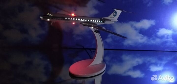 Модель самолета Ту-134