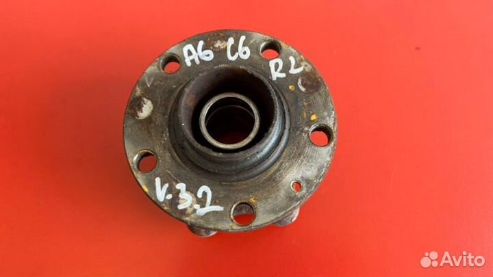 Ступица задняя левая Audi A6 C6 AUK 3.2 2008