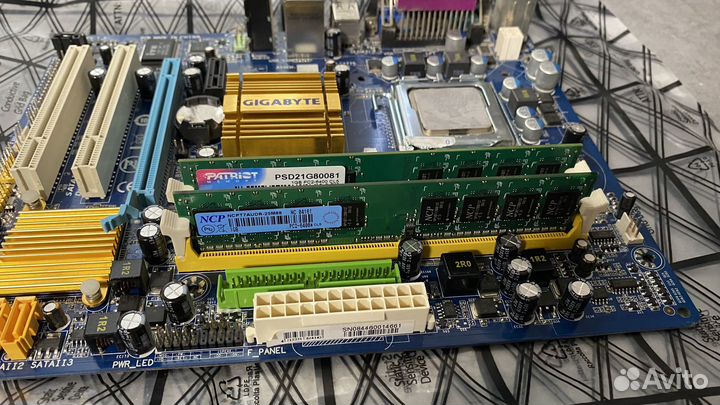 Материнская плата