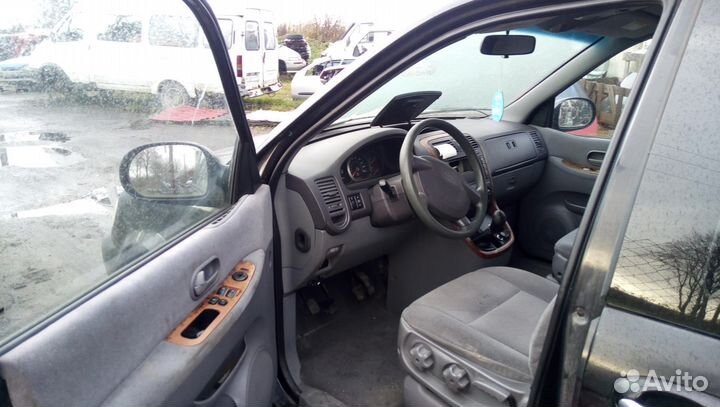 Kia Carnival 02 год 2.9TD