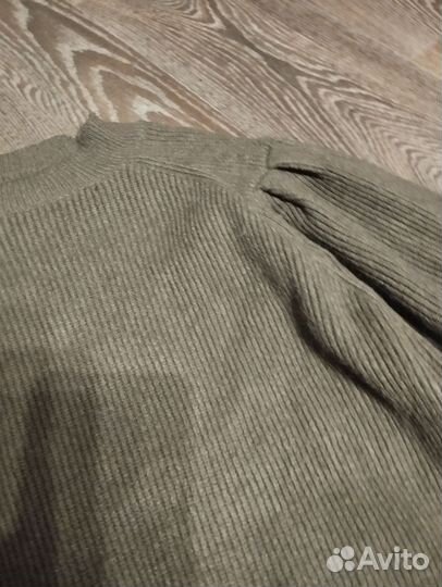 Свитер Италия с пышным рукавом