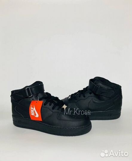 Кроссовки Nike Air Force 1 luxe