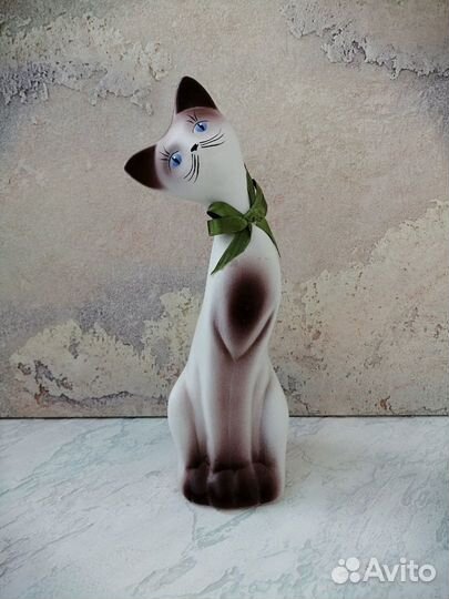 Статуэтки кошечек