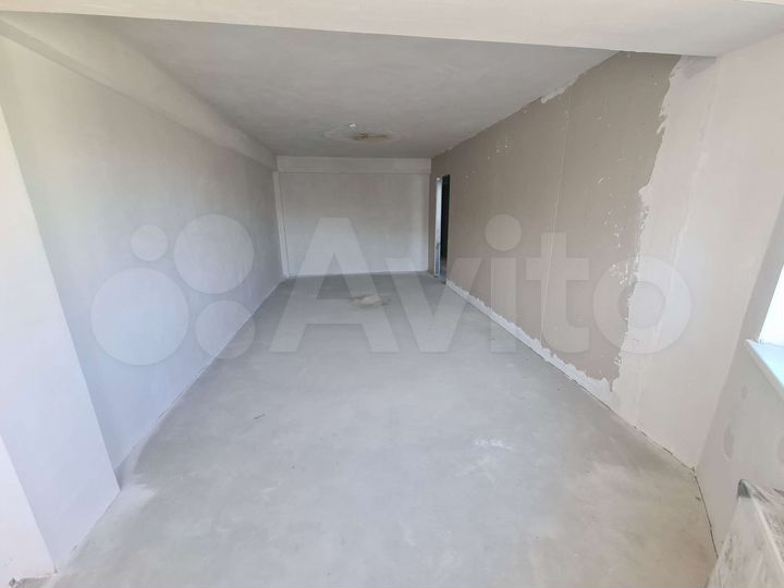 1-к. квартира, 42 м², 1/9 эт.