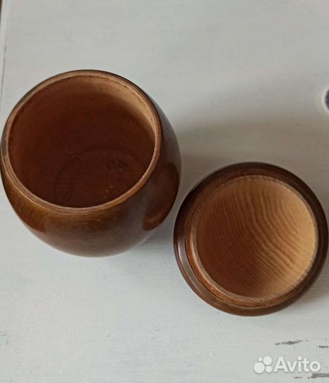 Старинная деревянная шкатулка