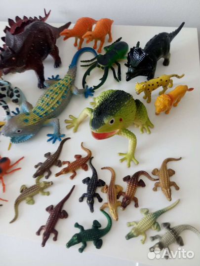 Динозавры, млекопетающие, насекомые, ящерцы, кроко