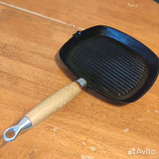 Чугунная сковорода гриль
