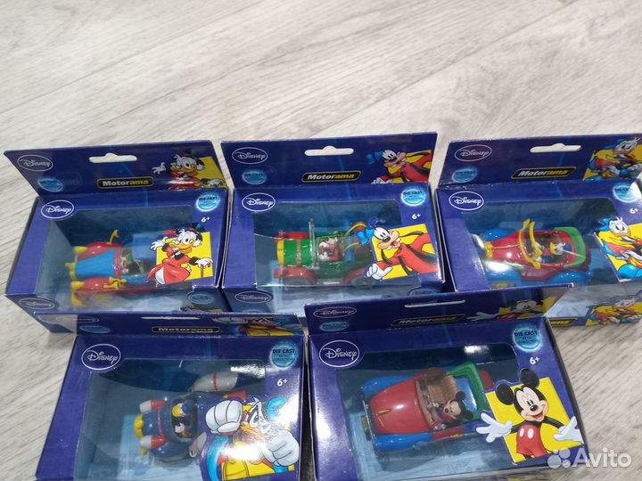 Motorama Disney Коллекционная машинка 1:43