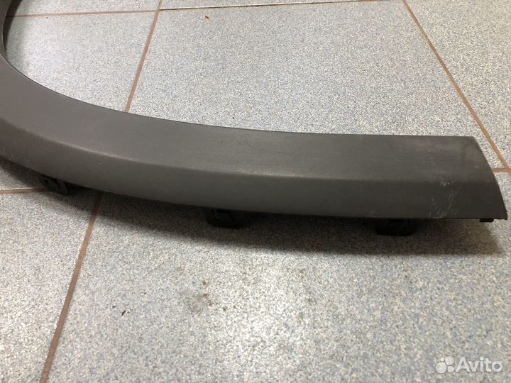 Накладка переднего крыла левого Geely Tugella