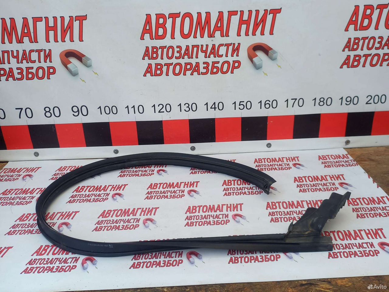 Уплотнитель крыши водосток левый Рено Дастер 2