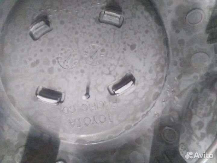 Колпачки на литые диски toyota