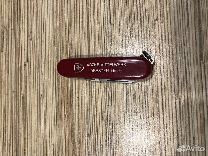 Перочинные ножи швейцарские