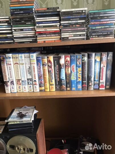 Видеокассеты с фильмами