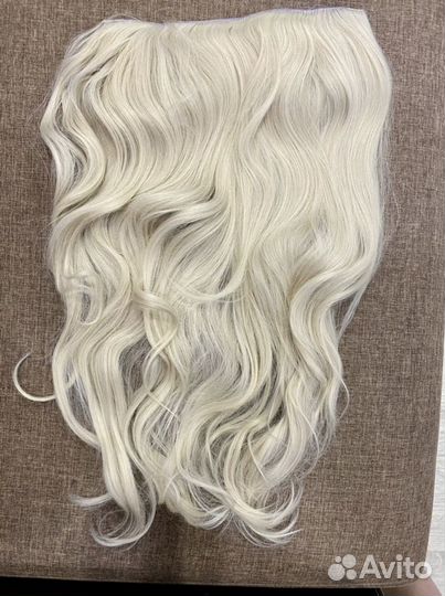 Волосы на заколках