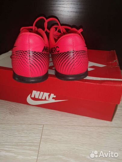 Кроссовки nike