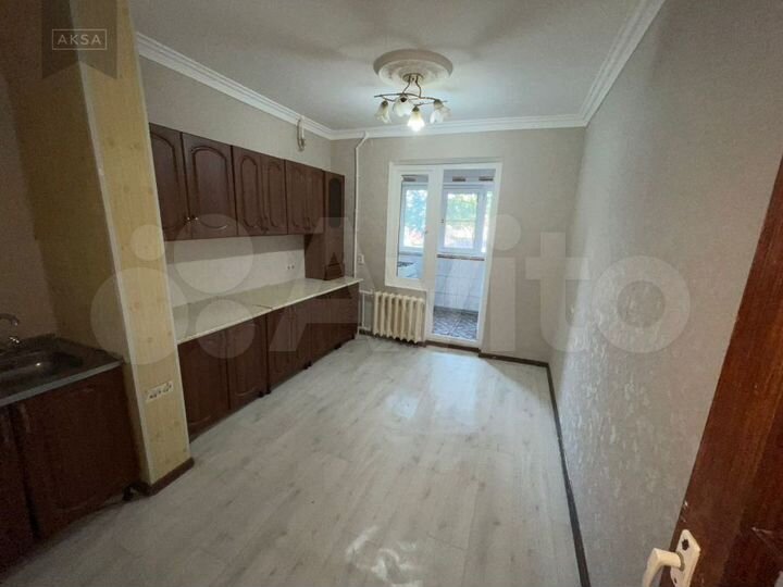 4-к. квартира, 83,7 м², 1/10 эт.