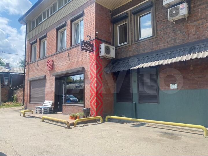 Помещение в отдельно стоящем здании, 388.7 м²