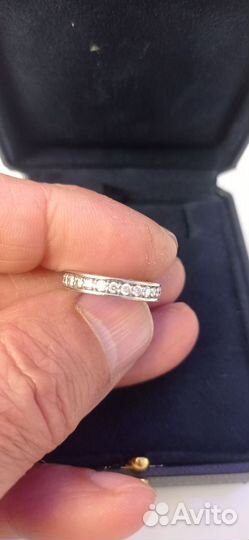 Золотое кольцо с бриллиантами