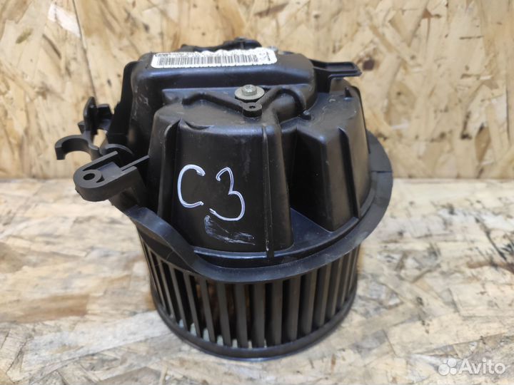Моторчик печки Citroen C3