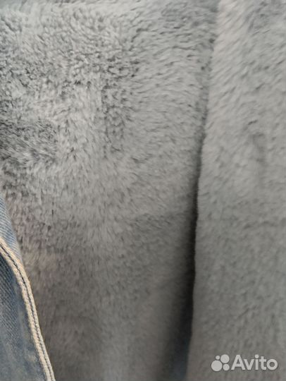 Джинсовая куртка с мехом