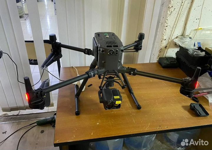 Квадрокоптер DJI Matrice 300 RTK H20T Combo 1.1