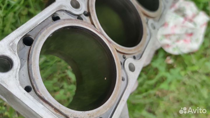 Блок цилиндра с поршнями Kawasaki zx 9 r