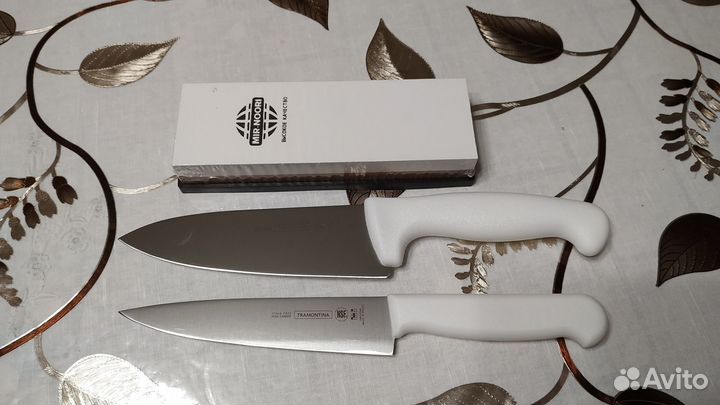 Комплект ножей + шлифовальный камень