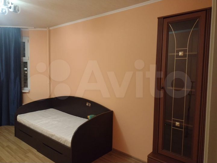 Комната 14 м² в 3-к., 12/22 эт.