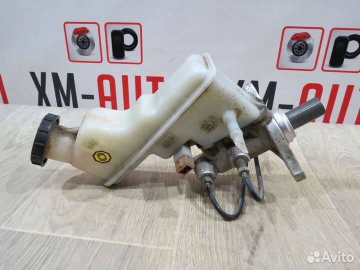 Главный тормозной цилиндр Hyundai Solaris