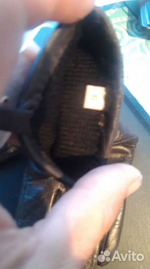 Перчатки кожезам.женские,фирма miro размер 6