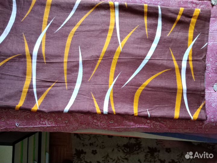Ткань сиренево-коричн-го цвета с цветными дугами