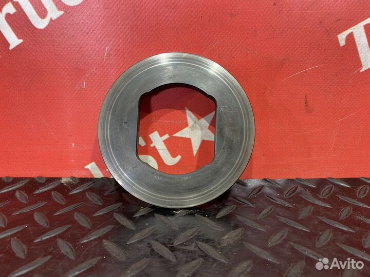 Шайба ступицы передней