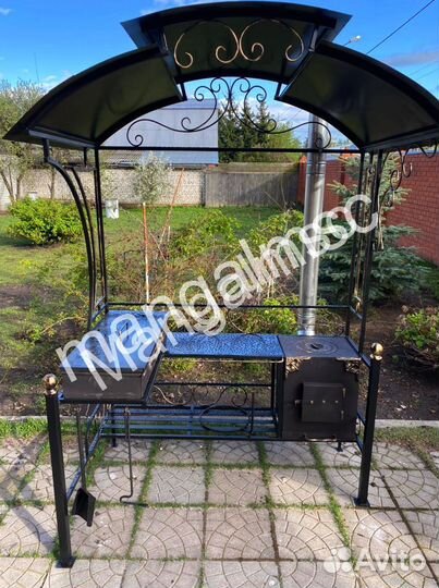 Мангал с крышей