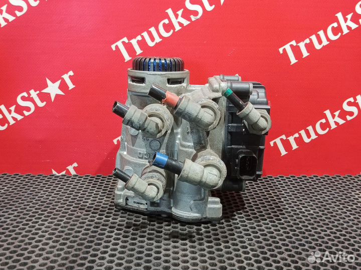 Кран управления тормозами прицепа 2018г