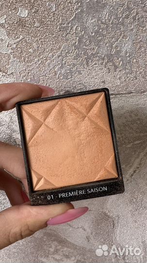 Пудры, румяна, хайлайтер Dior, Clarins, Guerlain